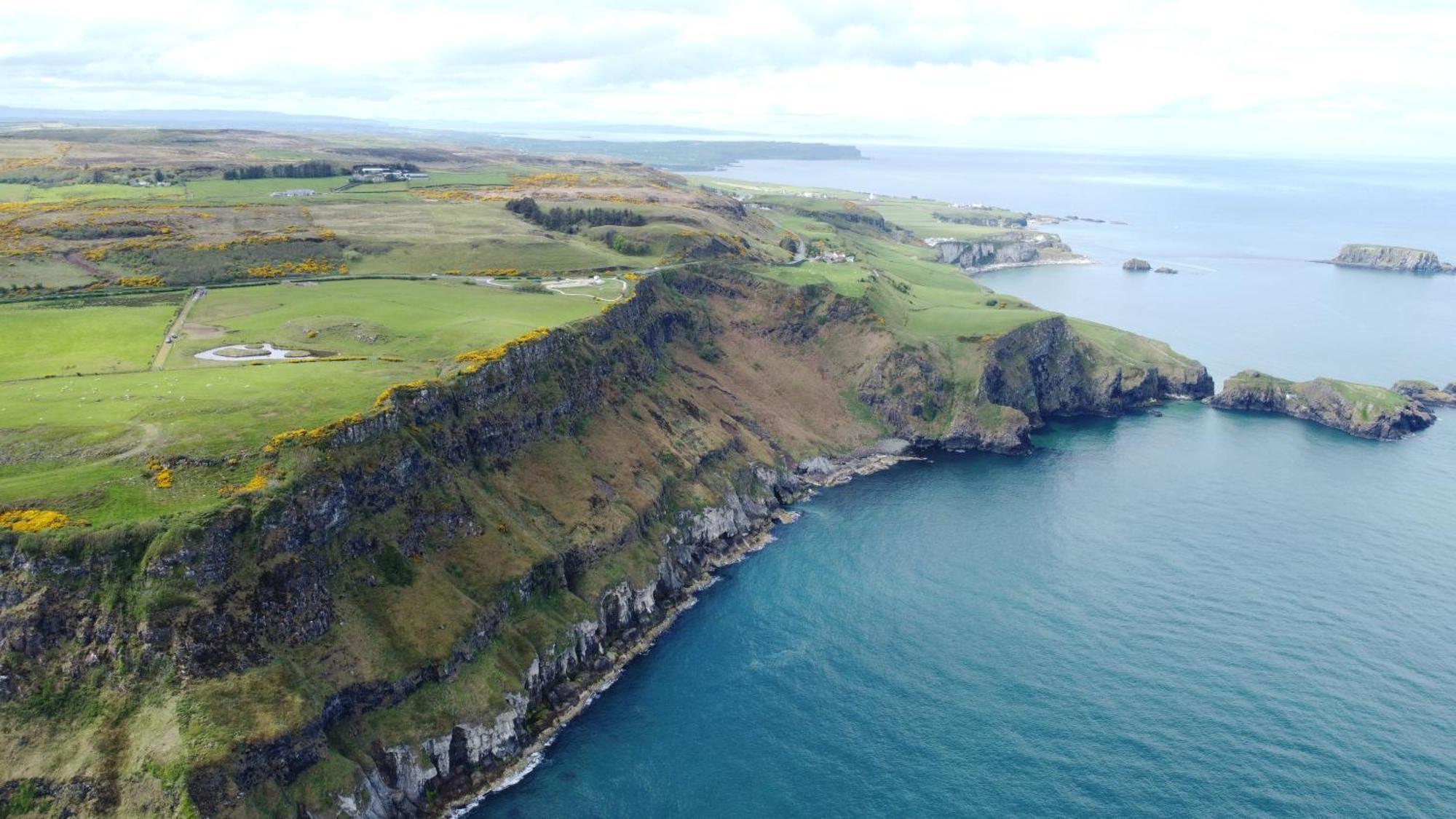 Carrick-A-Rede Luxury Retreat Ballintoy Causeway Coast Exterior photo